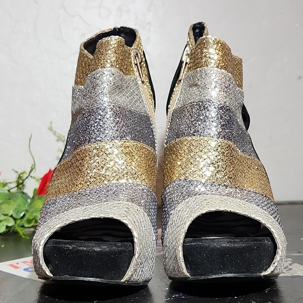 Gold Silver BlackFaux Suede Stiletto Zippered Heel 8